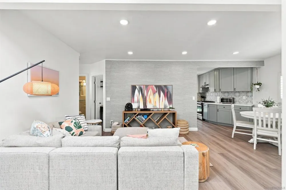 1214 S Ditmar St Oceanside, CA 92054