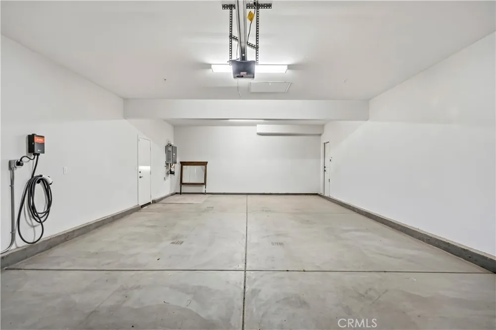 6882 Keyway Court Jurupa Valley, CA 91752
