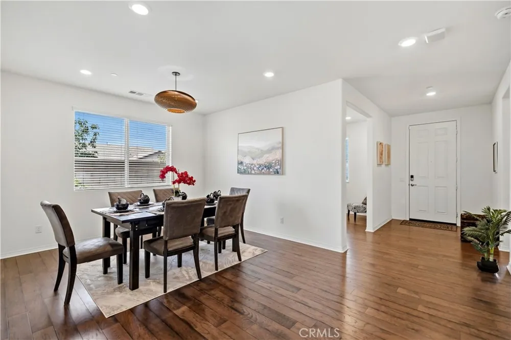 6882 Keyway Court Jurupa Valley, CA 91752