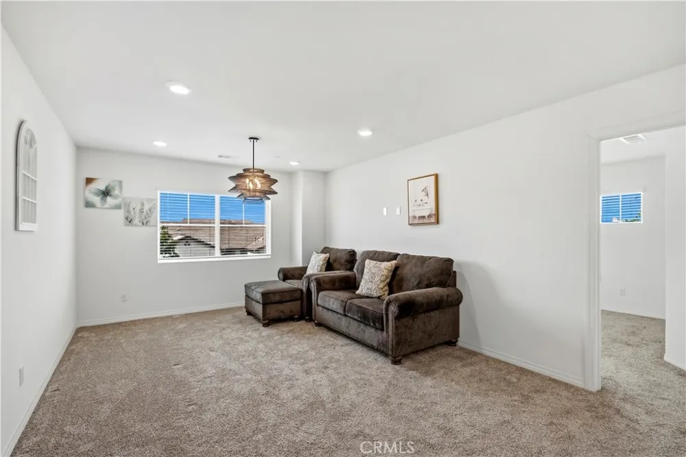 6882 Keyway Court Jurupa Valley, CA 91752