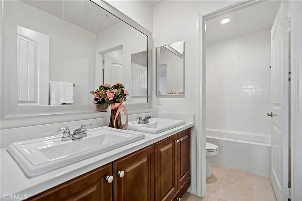 6882 Keyway Court Jurupa Valley, CA 91752