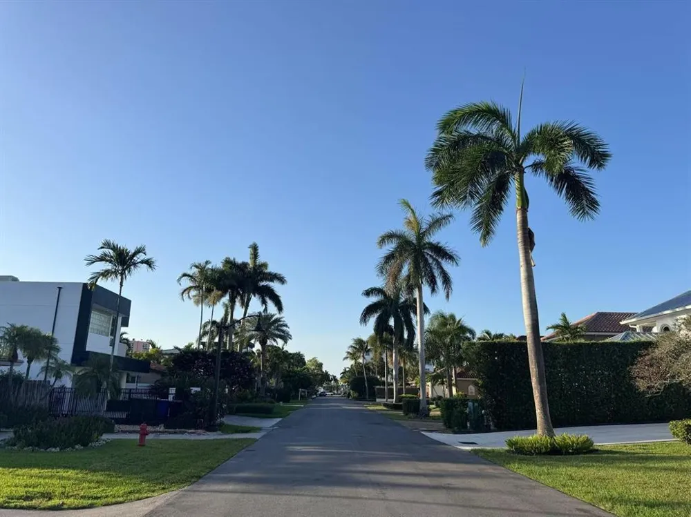 455 Bontona Avenue Fort Lauderdale, FL 33301