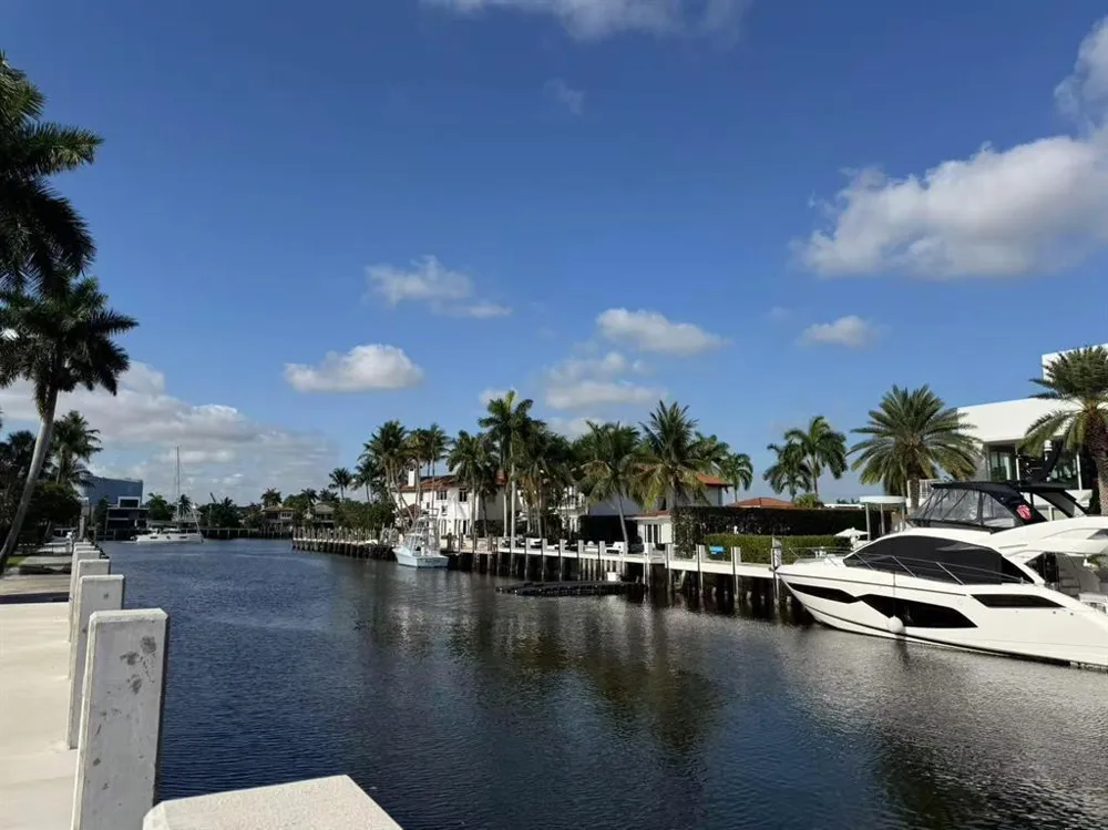 455 Bontona Avenue Fort Lauderdale, FL 33301