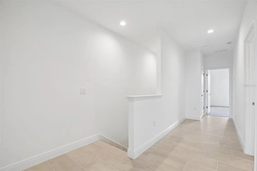 7901 CELESTIAL CIRCLE #Captiva- 7948 Sarasota, FL 34241