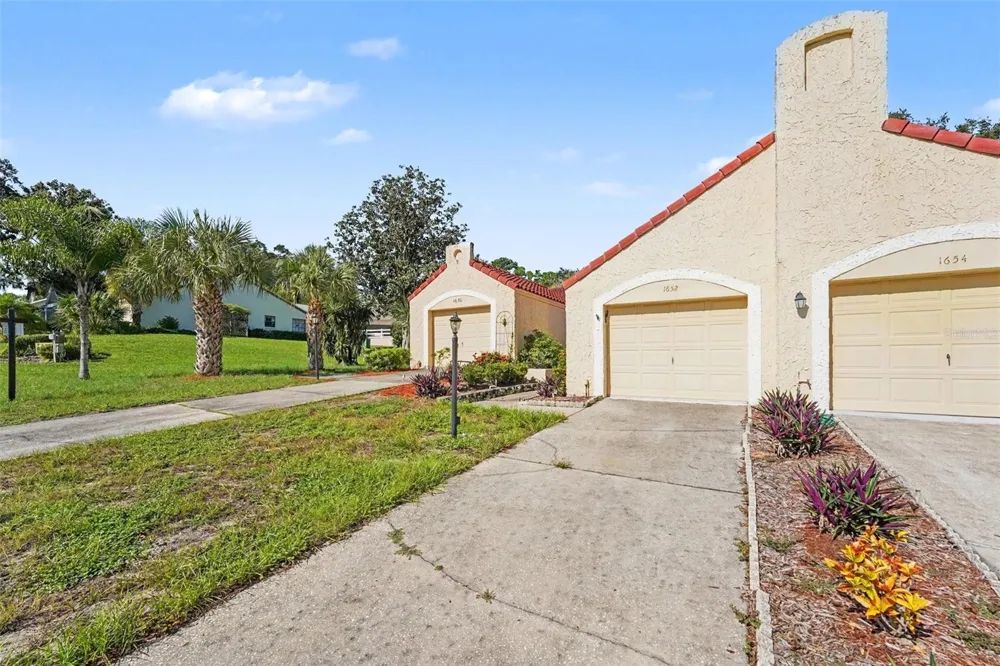 1652 HIGHLAND CLUB LANE Palm Harbor, FL 34684