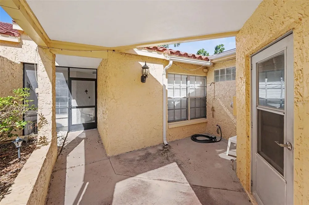 1652 HIGHLAND CLUB LANE Palm Harbor, FL 34684