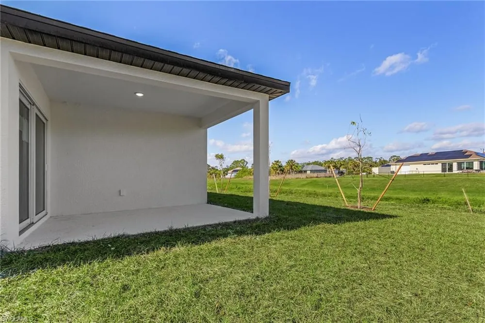 545 Oakshire Lane Lehigh Acres, FL 33972