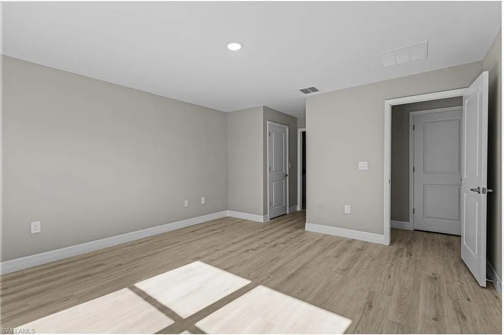 545 Oakshire Lane Lehigh Acres, FL 33972