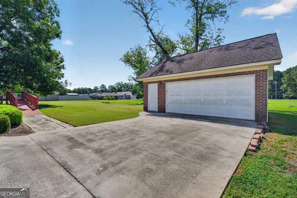 143 Hudson WAY Macon, GA 31216