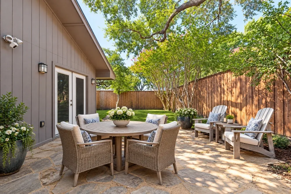 6018 Spring Flower Trail Dallas, TX 75248