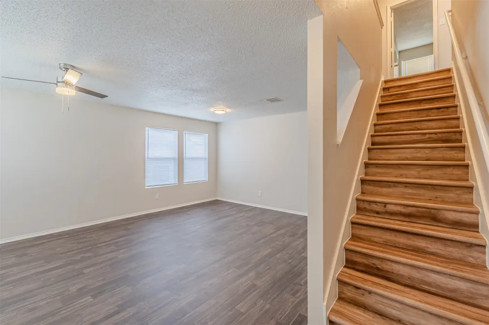8749 Hunters Trail Fort Worth, TX 76123