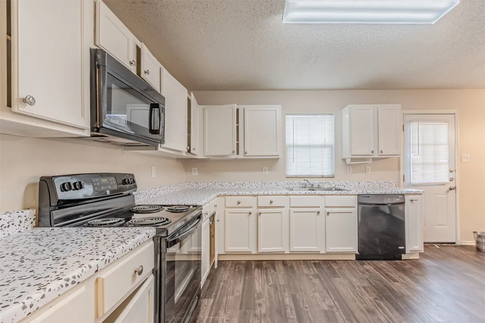 8749 Hunters Trail Fort Worth, TX 76123