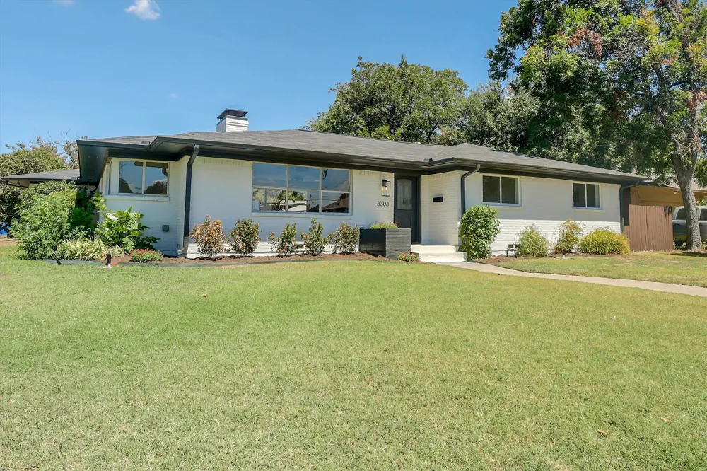 3303 Lockmoor Lane Dallas, TX 75220