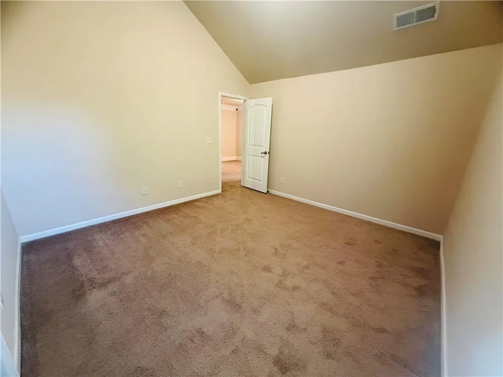 118 Village Place Newnan, GA 30265