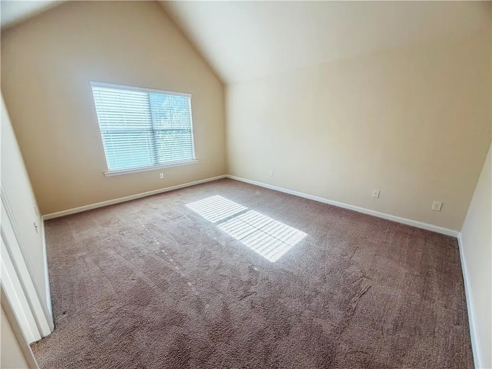 118 Village Place Newnan, GA 30265