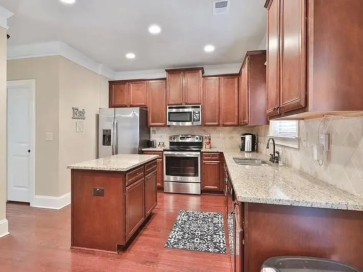 118 Village Place Newnan, GA 30265