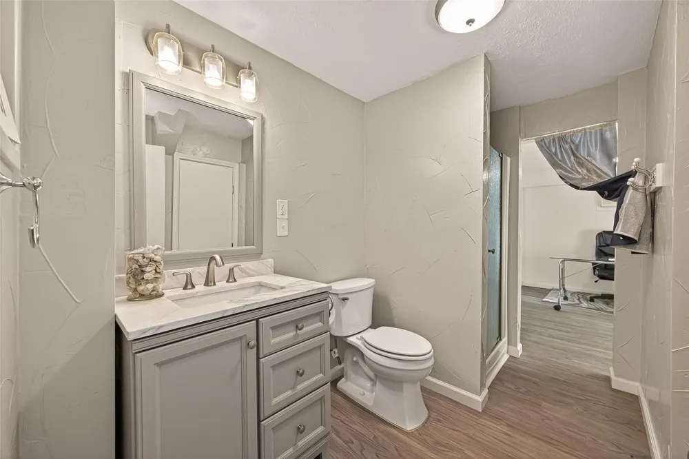 4 Sandpiper Street La Marque, TX 77568
