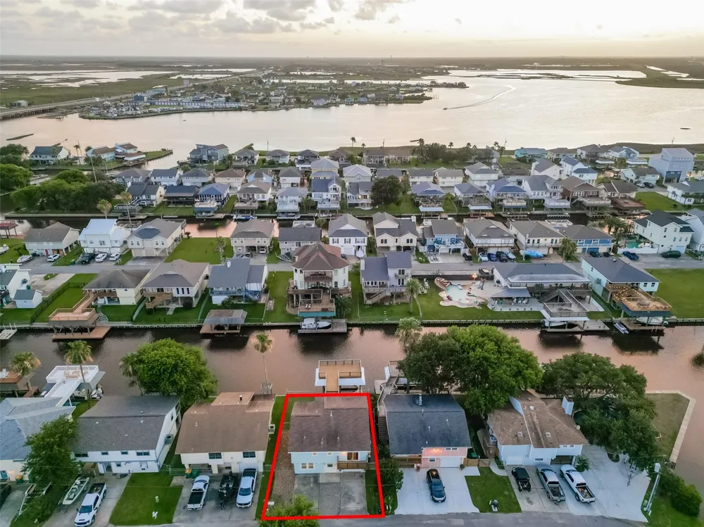 4 Sandpiper Street La Marque, TX 77568