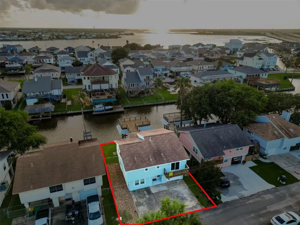 4 Sandpiper Street La Marque, TX 77568
