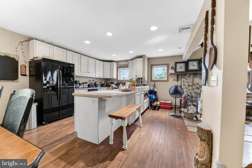 2952 HUTCHINSON RIVER ROAD Phillipsburg, NJ 08865