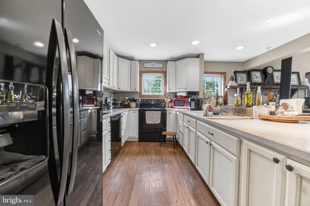 2952 HUTCHINSON RIVER ROAD Phillipsburg, NJ 08865