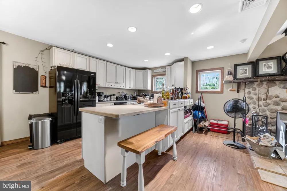 2952 HUTCHINSON RIVER ROAD Phillipsburg, NJ 08865