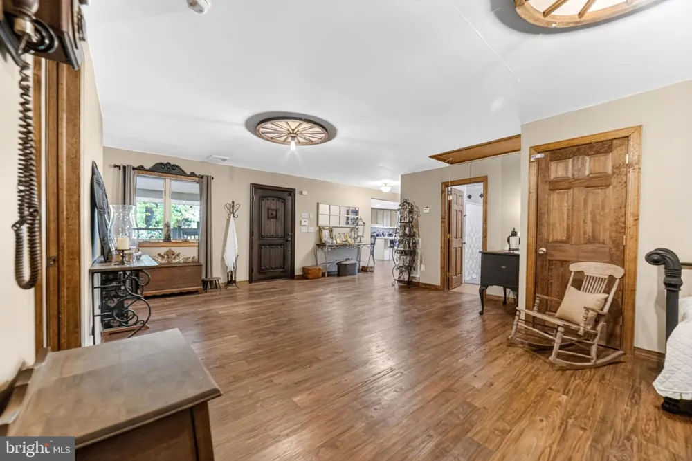 2952 HUTCHINSON RIVER ROAD Phillipsburg, NJ 08865