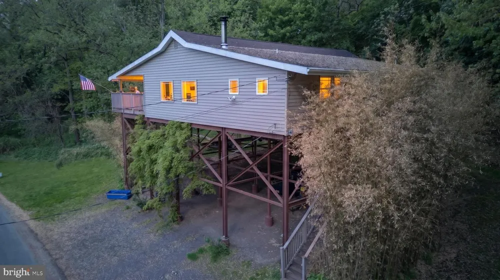 2952 HUTCHINSON RIVER ROAD Phillipsburg, NJ 08865