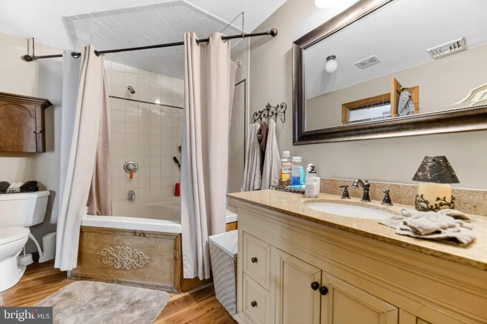 2952 HUTCHINSON RIVER ROAD Phillipsburg, NJ 08865