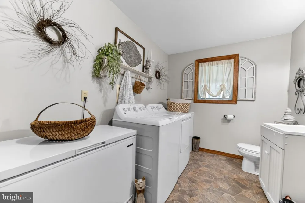2952 HUTCHINSON RIVER ROAD Phillipsburg, NJ 08865