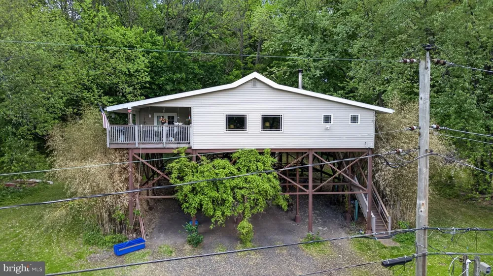 2952 HUTCHINSON RIVER ROAD Phillipsburg, NJ 08865
