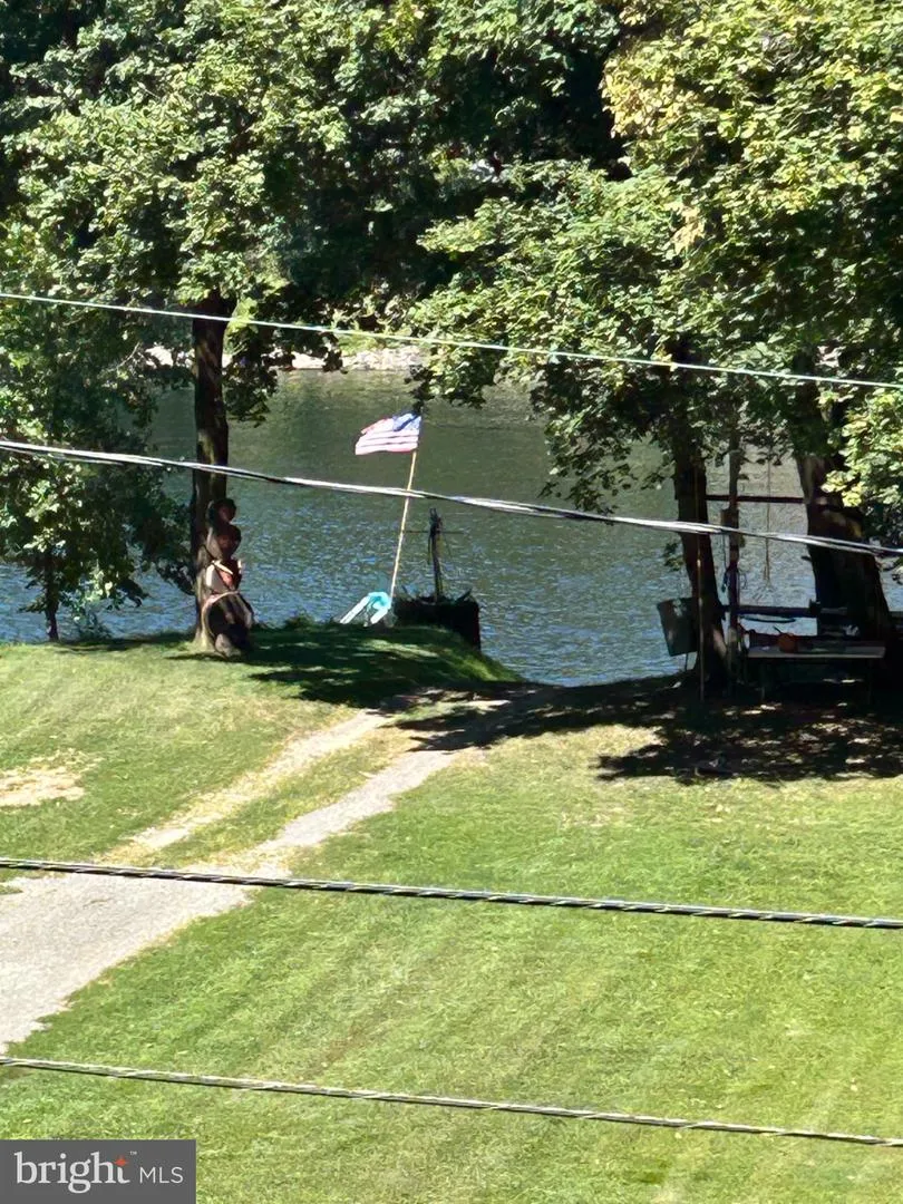 2952 HUTCHINSON RIVER ROAD Phillipsburg, NJ 08865