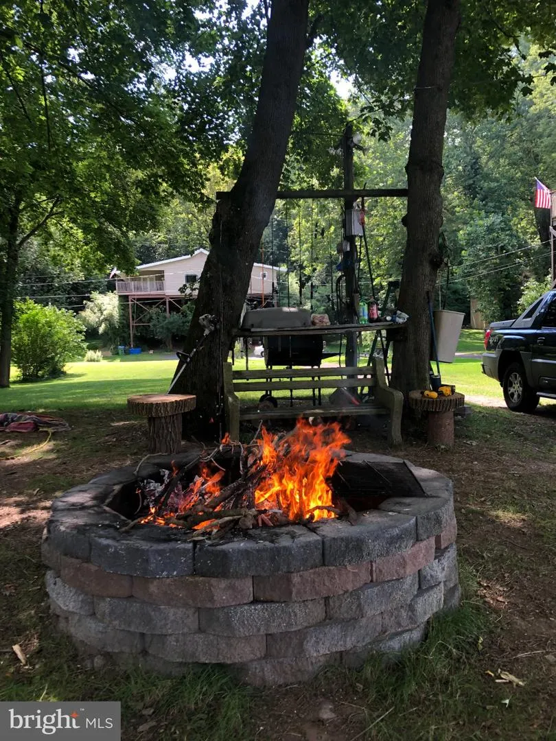 2952 HUTCHINSON RIVER ROAD Phillipsburg, NJ 08865