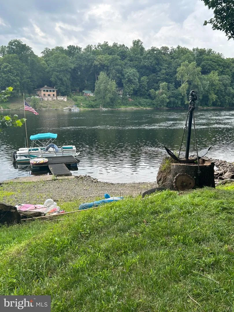 2952 HUTCHINSON RIVER ROAD Phillipsburg, NJ 08865