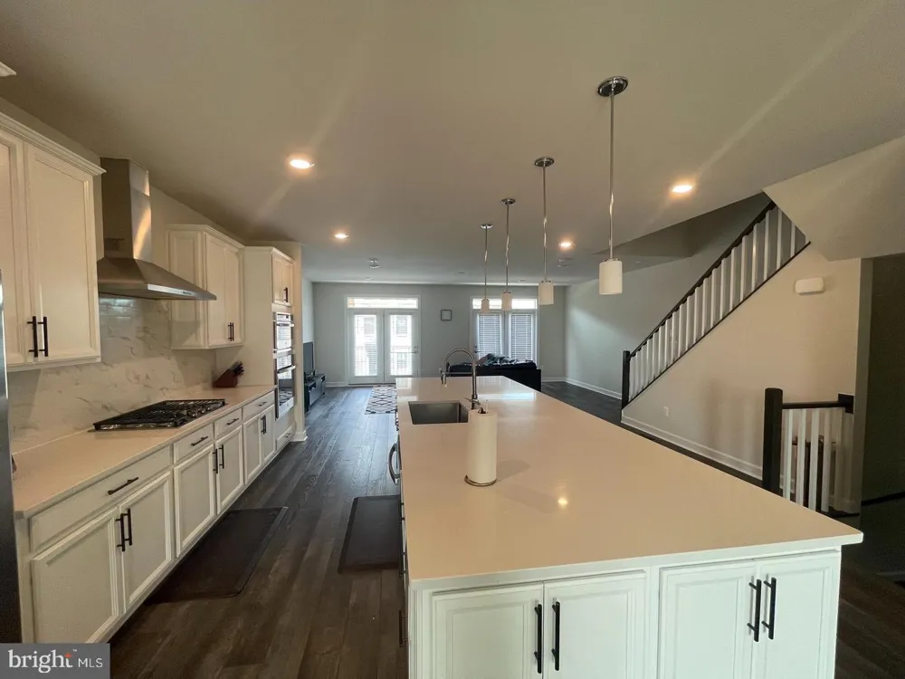 22256 CORNERSTONE CROSSING TERRACE Ashburn, VA 20148