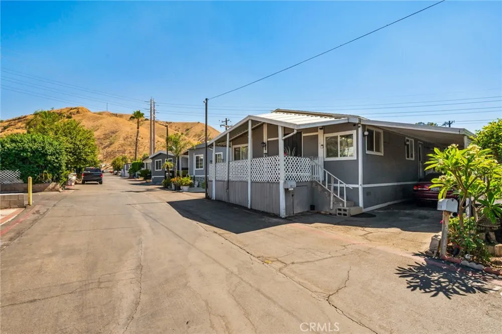 12401 Filmore Street #618 Sylmar, CA 91342