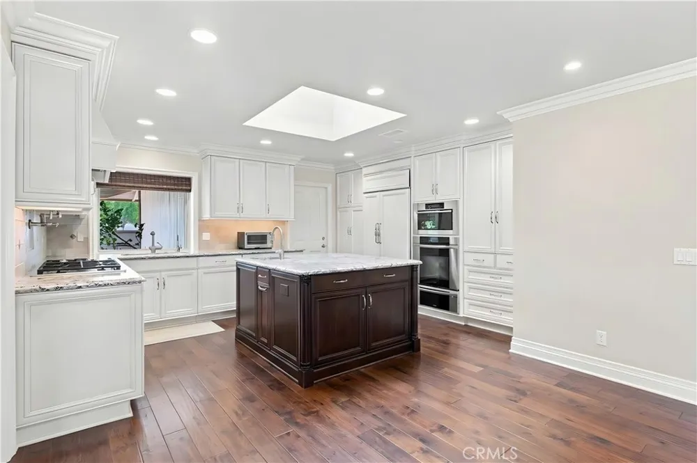 1431 Antigua Way Newport Beach, CA 92660