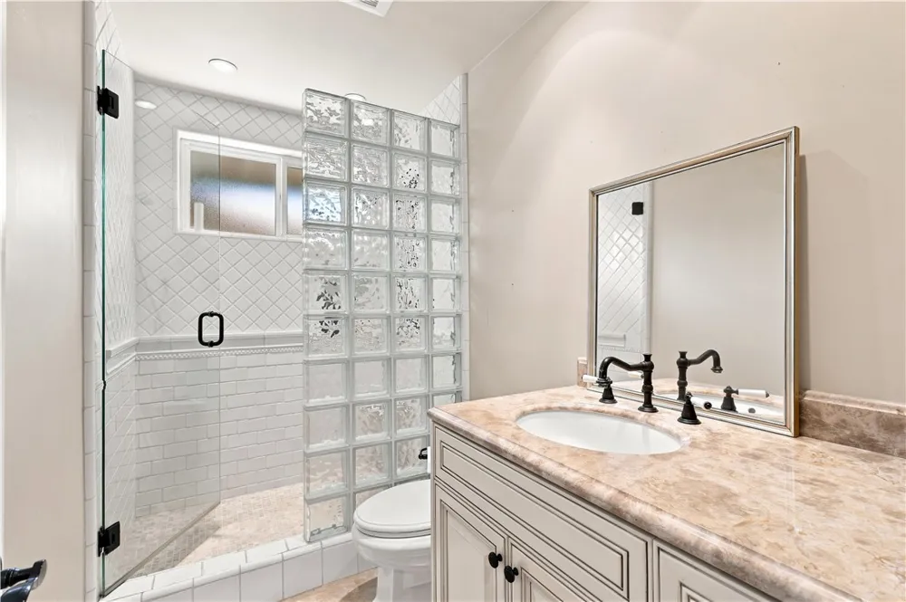 1431 Antigua Way Newport Beach, CA 92660