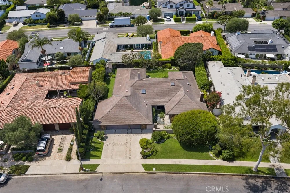 1431 Antigua Way Newport Beach, CA 92660