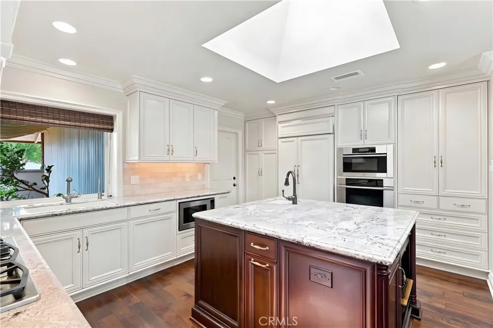 1431 Antigua Way Newport Beach, CA 92660