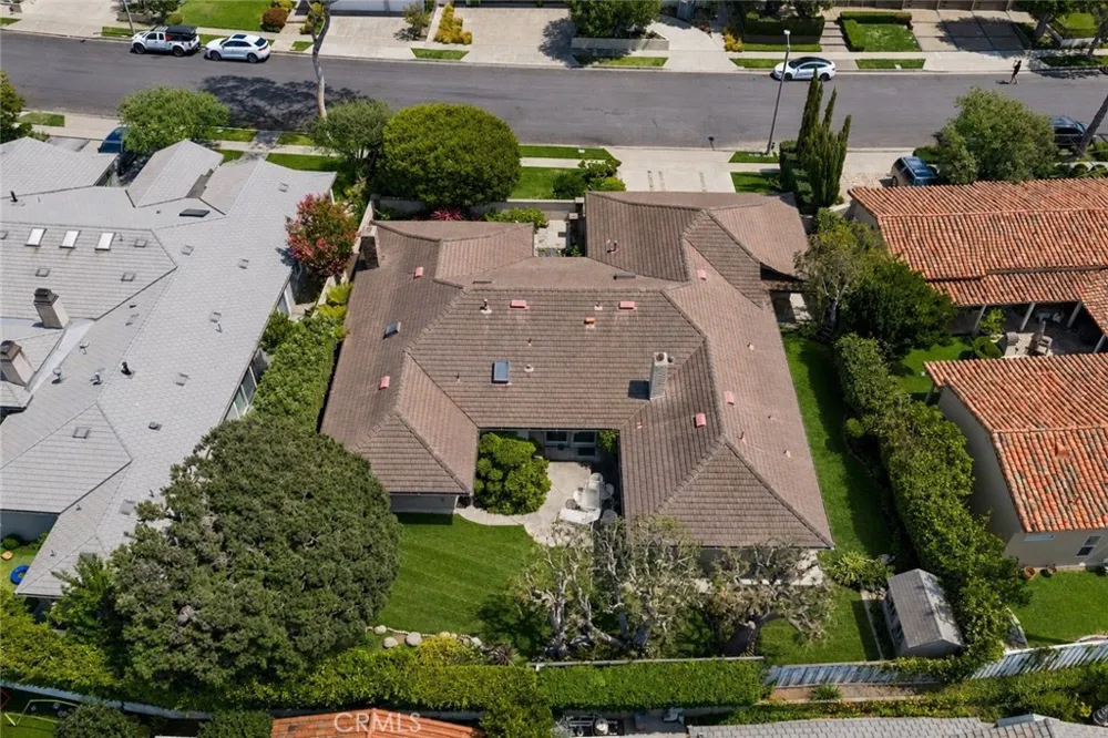 1431 Antigua Way Newport Beach, CA 92660