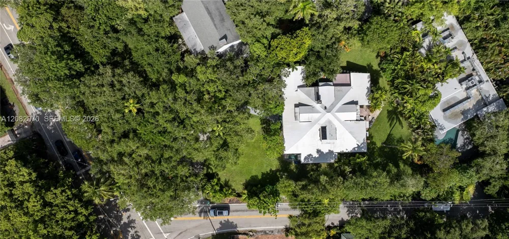 1701 S Bayshore Dr Miami, FL 33133