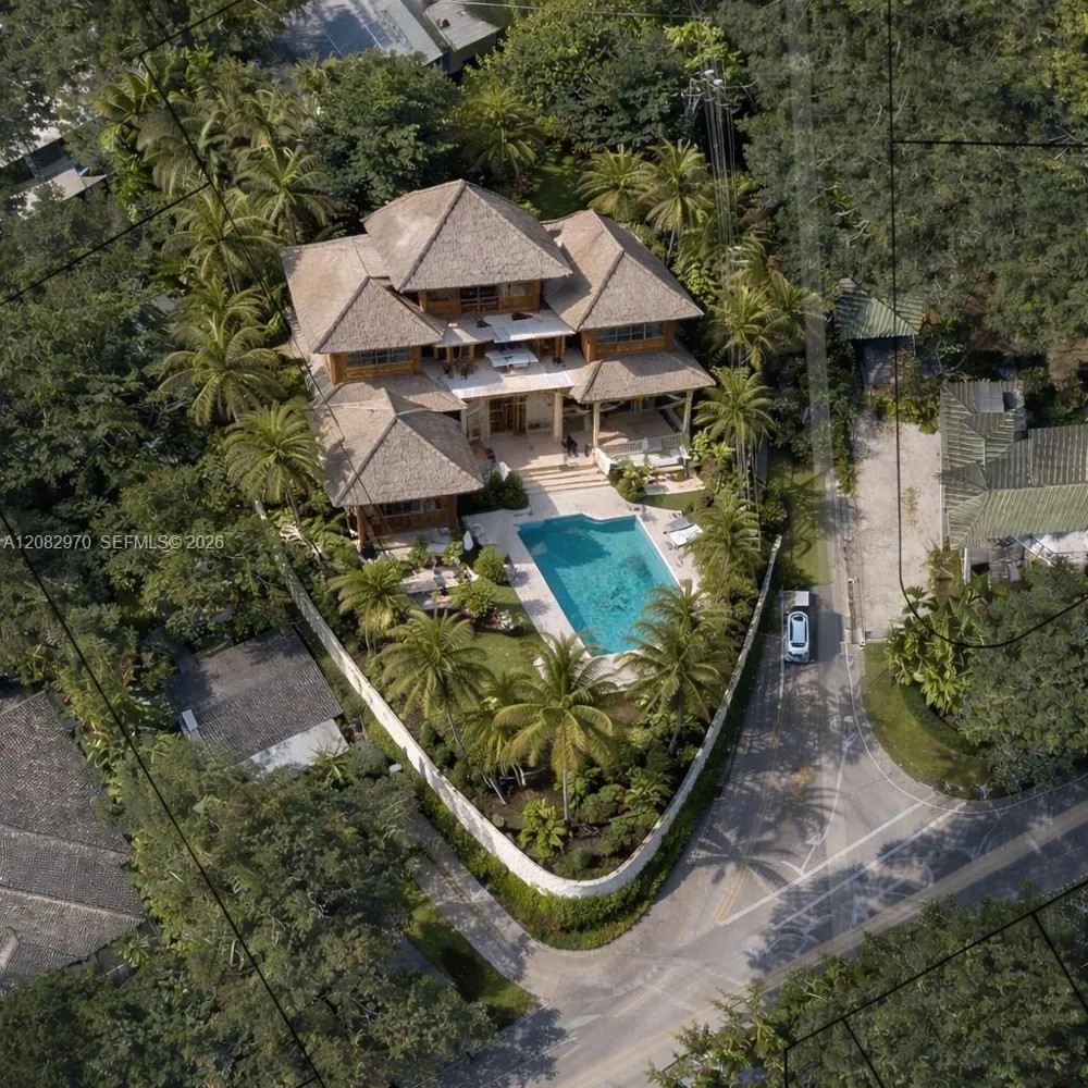 1701 S Bayshore Dr Miami, FL 33133