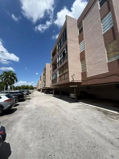 1900 W 68th Street #D101 Hialeah, FL 33014