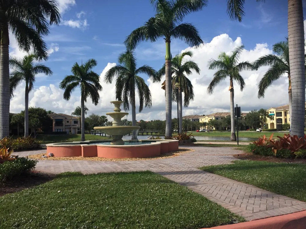 2726 Anzio Court #202 Palm Beach Gardens, FL 33410