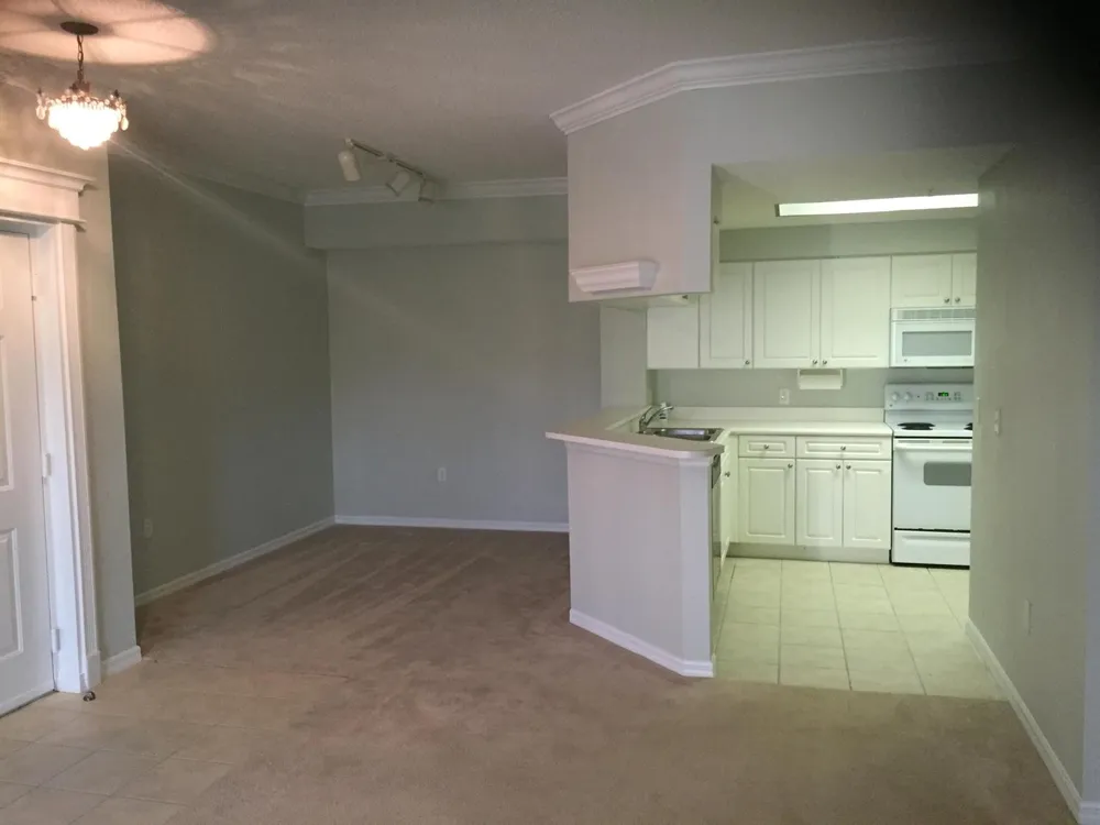 2726 Anzio Court #202 Palm Beach Gardens, FL 33410