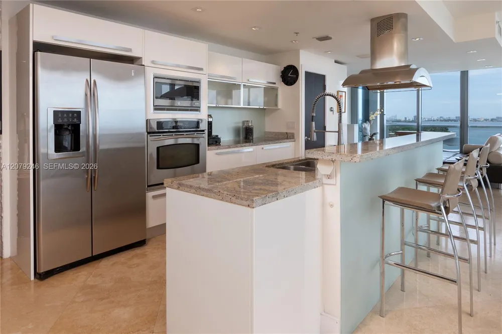 601 NE 36th St #1412 Miami, FL 33137