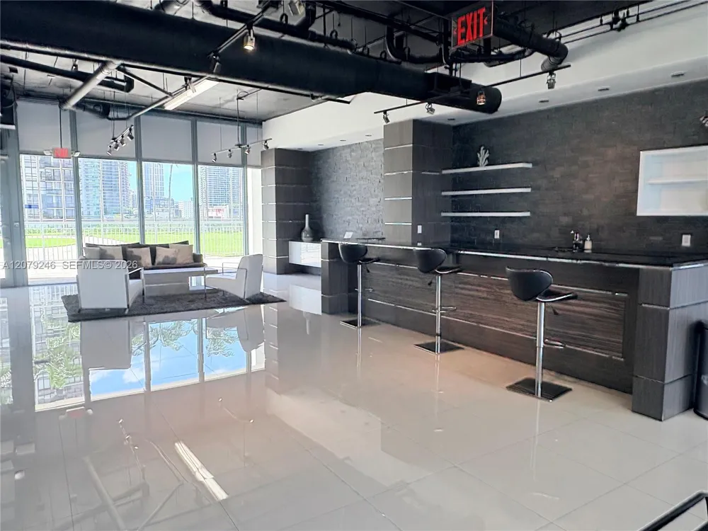 601 NE 36th St #1412 Miami, FL 33137