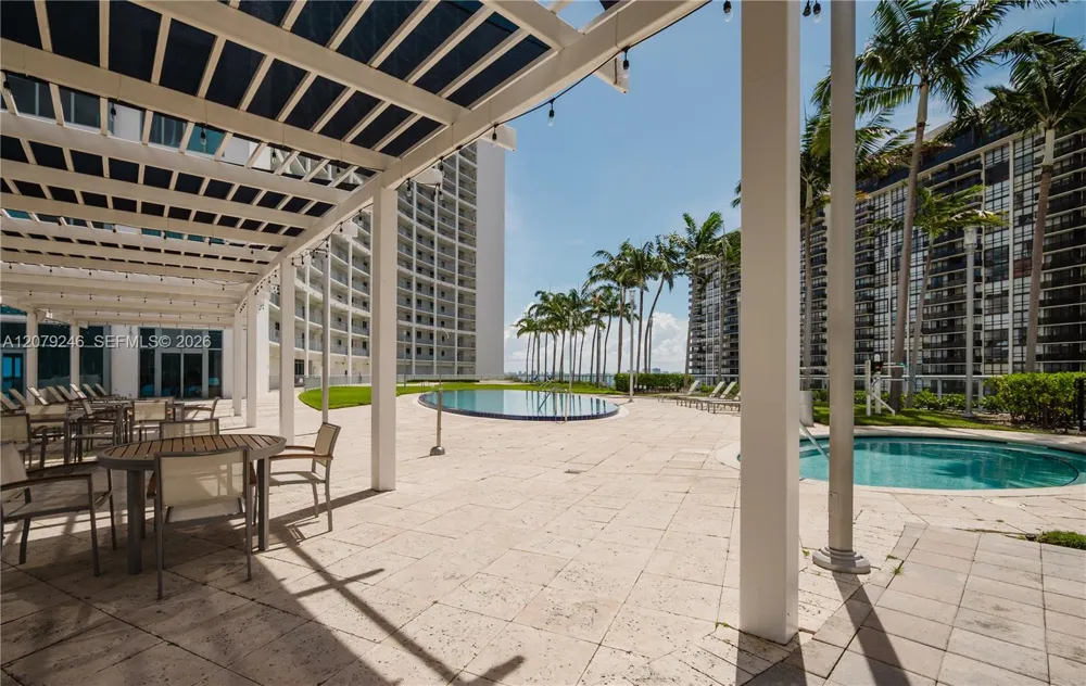 601 NE 36th St #1412 Miami, FL 33137