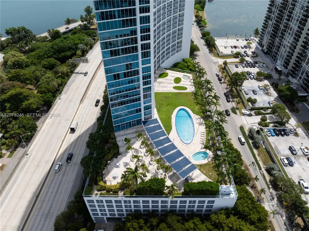 601 NE 36th St #1412 Miami, FL 33137